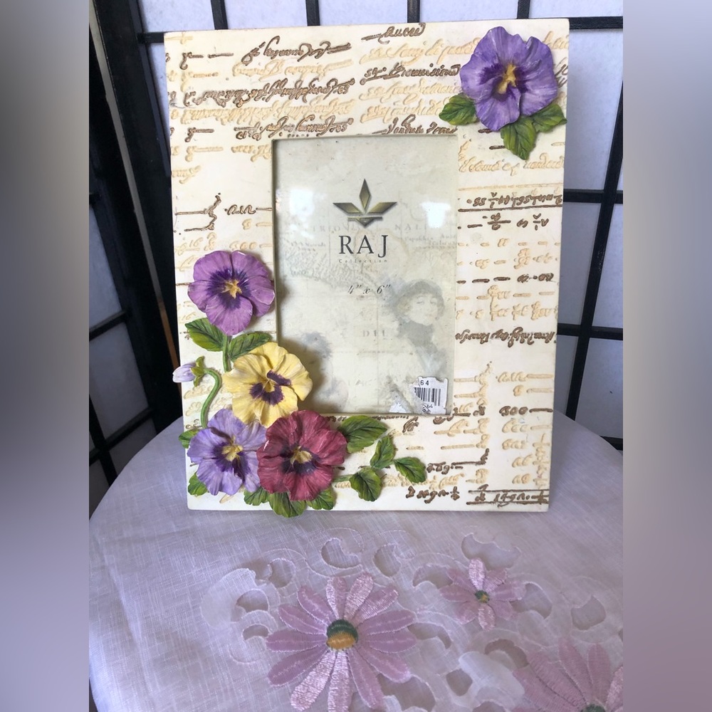 Pretty pansies picture Frame ceramic frame for 4x6 photo